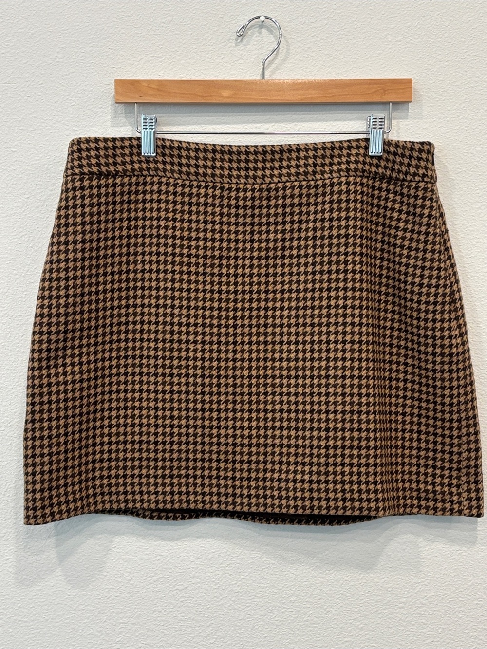NWT Banana Republic Wool Blend Women’s Brown Houndstooth Mini Skirt Size 16